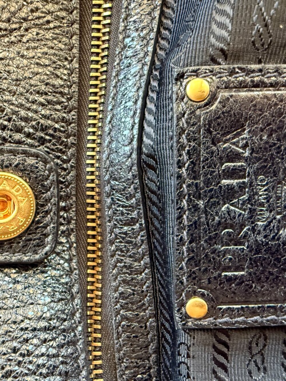 Prada Cervo Lux Leather Chain Tote - Black/gold - Picture 9 of 10